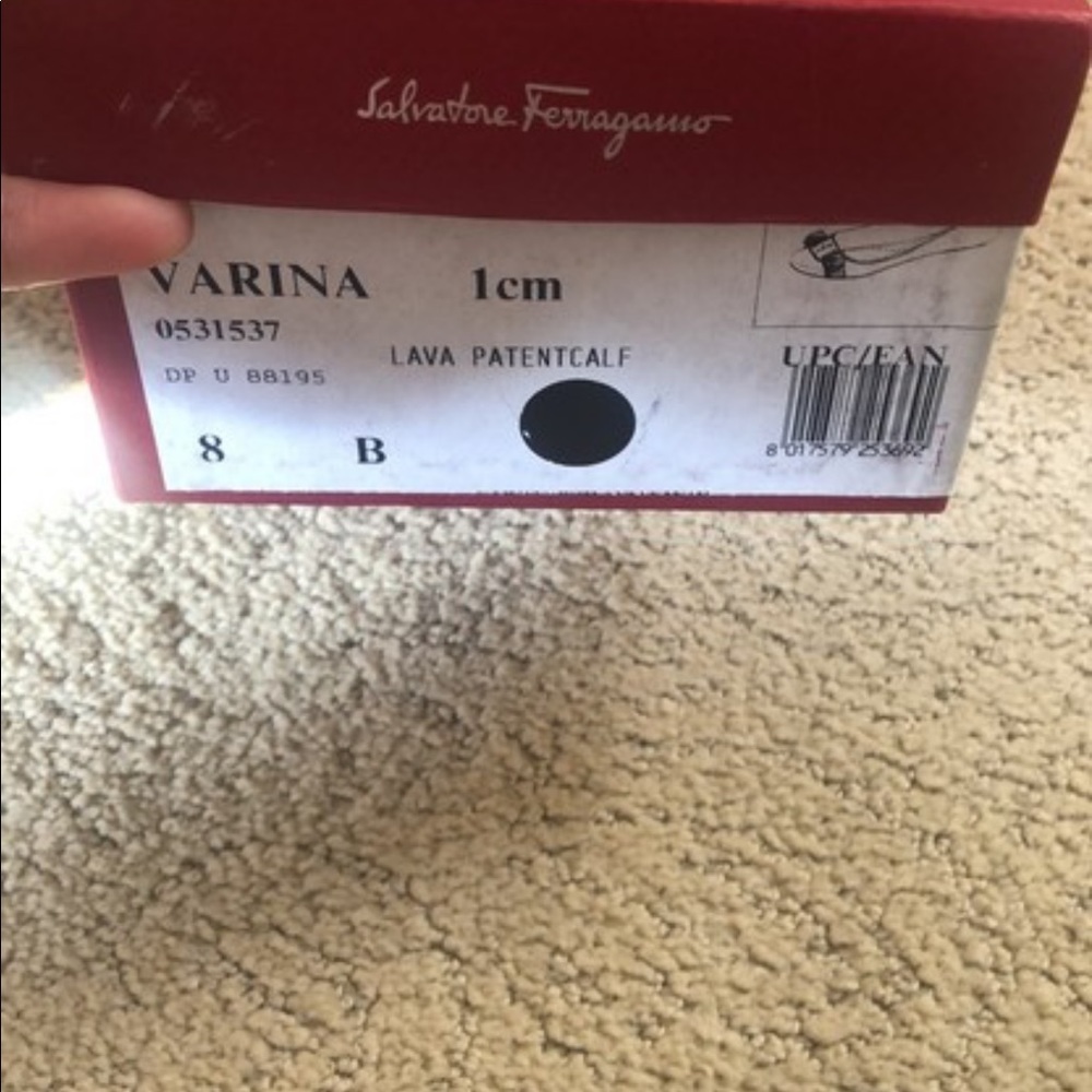 SALVATORE FERRAGAMO
Varina